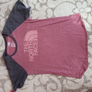 Women's Northface t-shirt